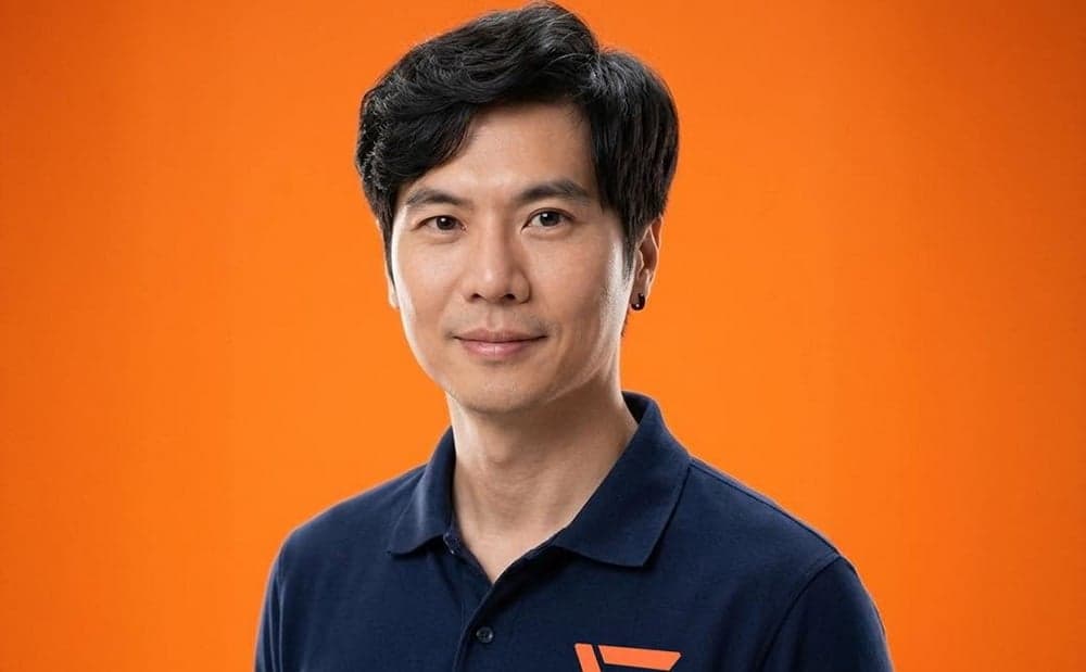 ‘ป้อม ภาวุธ’ ส่งตัวแทนยื่นเลื่อนรับทราบข้อกล่าวหาคดี Forex รอบ 2 ส่วน ‘ฟิล์ม รัฐภูมิ’ ยังเงียบ