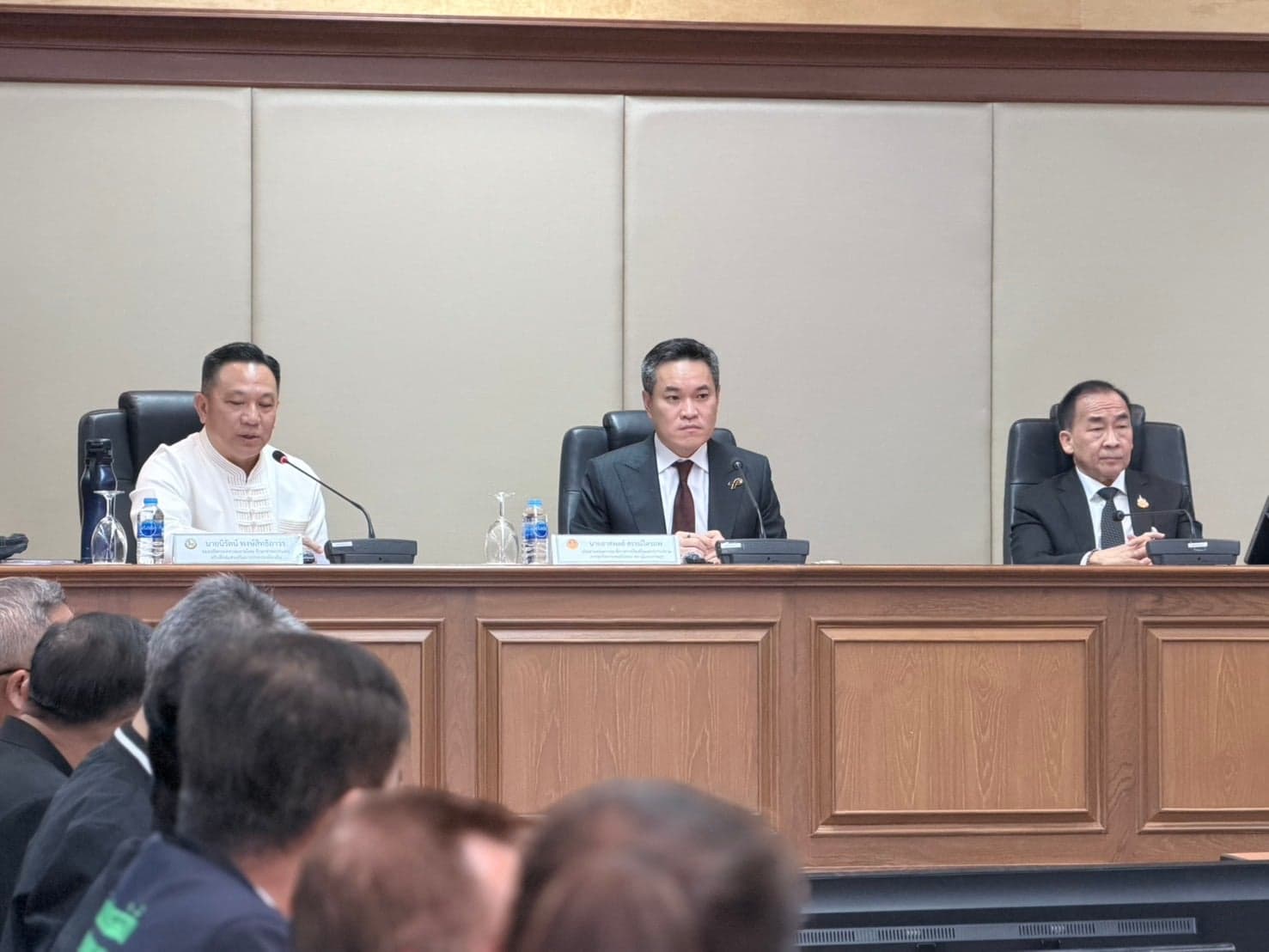 กมธ.ปปช. บุก สถ. ทวงถามคืบหน้าคดีโกงสอบท้องถิ่น ถึงกับอึ้ง โยนบาปผู้รับจ้างบกพร่อง
