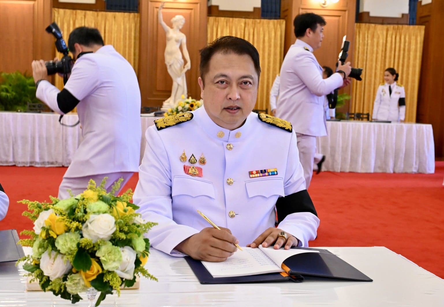 ‘รมว.ทส. สุชาติ’ นำคณะผู้บริหาร ทส. ร่วมพิธีทำบุญตักบาตรและถวายสัตย์ปฏิญาณ เนื่องในโอกาสวันเฉลิมพระชนมพรรษา 28 กรกฎาคม 2569 ณ ท้องสนามหลวง