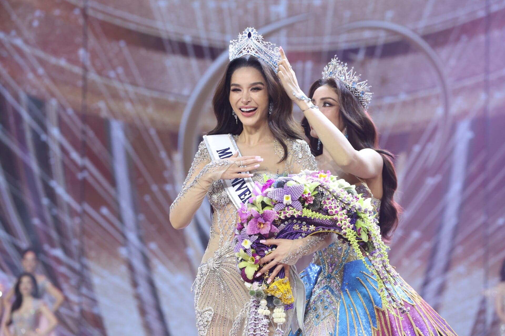 ‘ขนม ทารีน่า’ คว้ามงกุฏ ‘มิสยูนิเวิร์ส ไทยแลนด์ 2026’