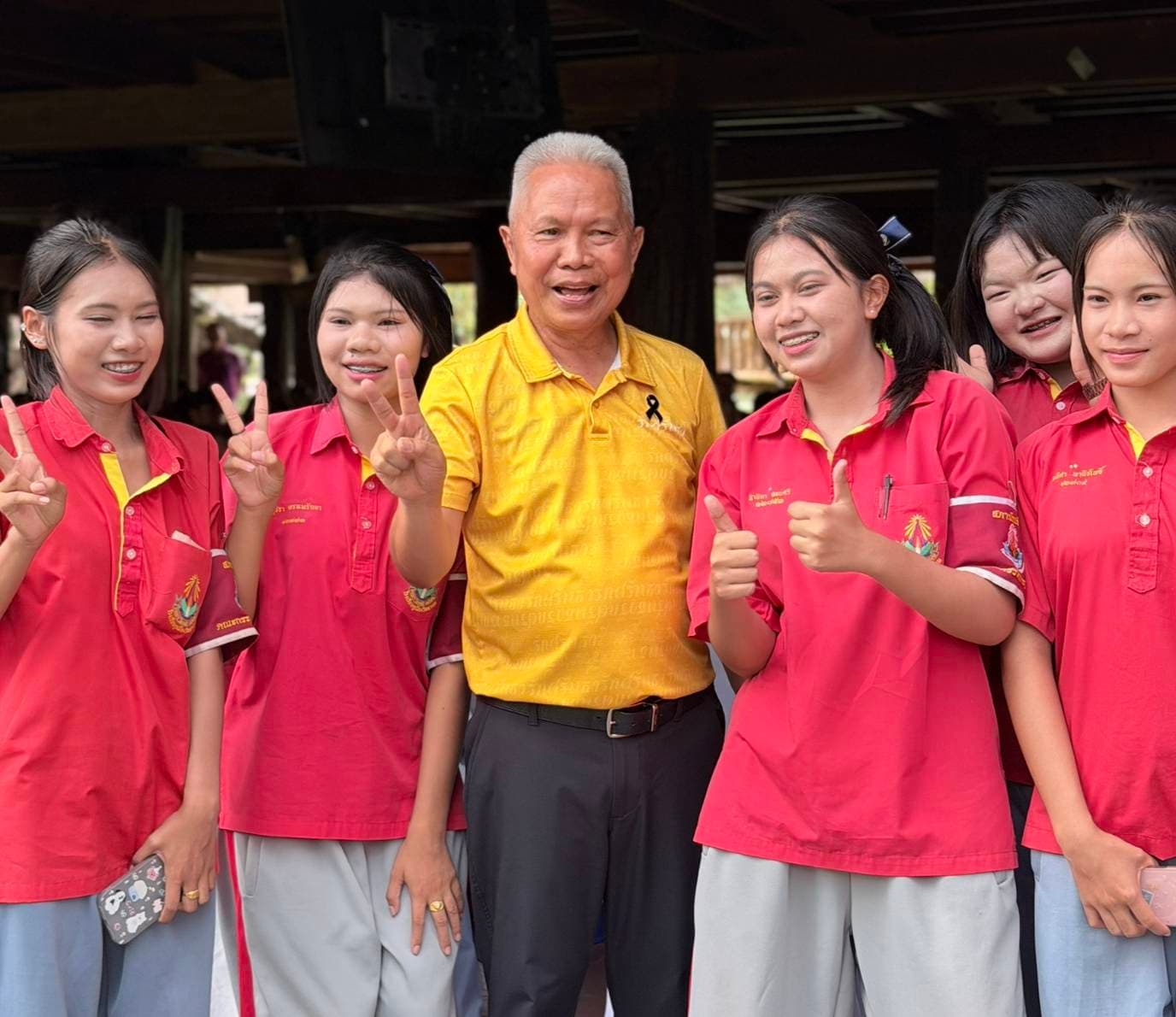 “โสภณ” ลุยวันหยุด ทำบุญเข้าพรรษา 435 วัด–พบ 360 ผู้นำนักเรียน ปลูกเมล็ดพันธุ์ประชาธิปไตย