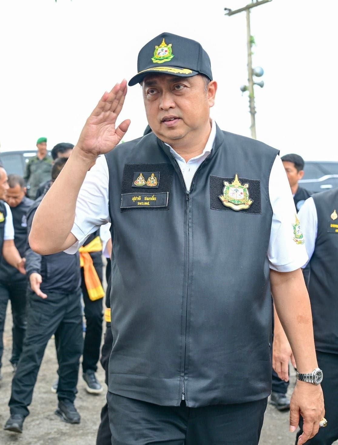 “สุชาติ” ห่วงใยประชาชน สั่ง ทส. เร่งช่วยเต็มกำลัง “ธีระชุณ” ขานรับ ระดมคน–เครื่องจักร ลงพื้นที่ทันที