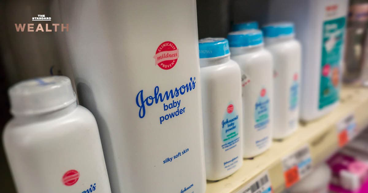Johnson & Johnson ยอมจ่าย 1.84 แสนล้านบาท ปิดคดีแป้งเด็กในสหรัฐฯ กว่า 76,000 ราย แต่ยังยืนยันผลิตภัณฑ์ไม่ก่อมะเร็ง