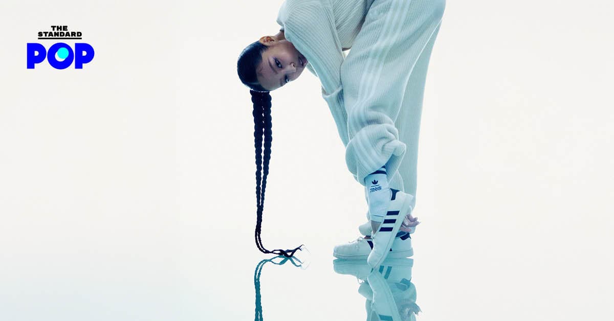 JENNIE ร่วมกับ adidas Originals เปิดตัวรองเท้า Superstar Square Ballet