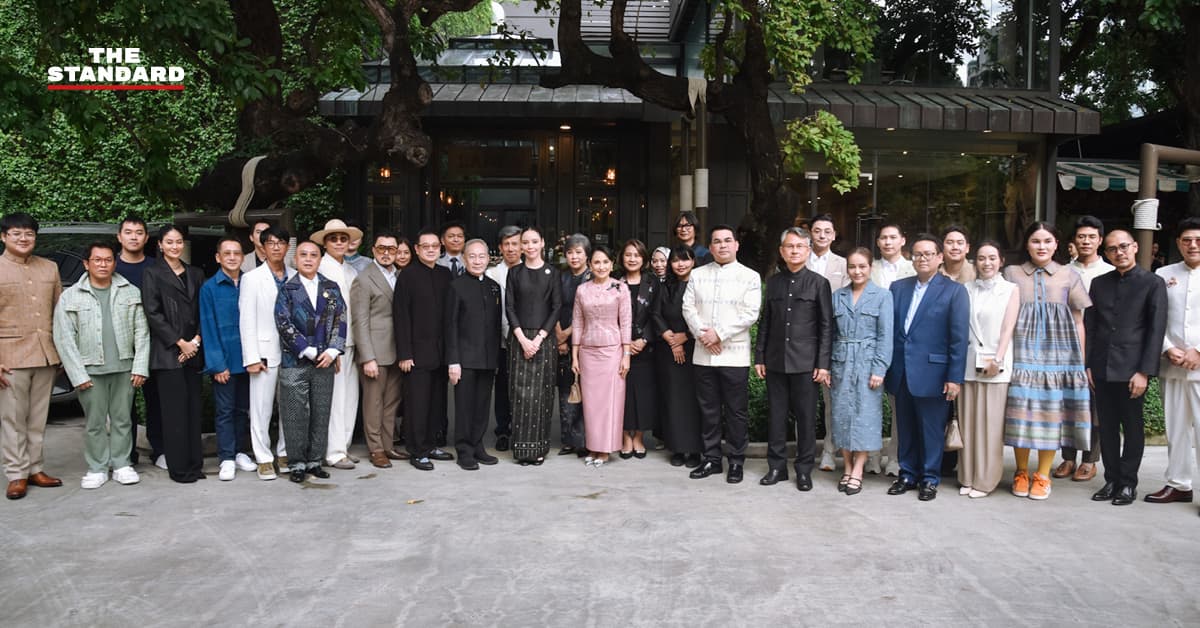 ซาบีดาผนึกดีไซเนอร์และห้องเสื้อไทย ผลักดัน ‘ชุดไทยพระราชนิยม’ สู่ยูเนสโกเดือนธันวาคม หวังต่อยอดรายได้ถึงชุมชน