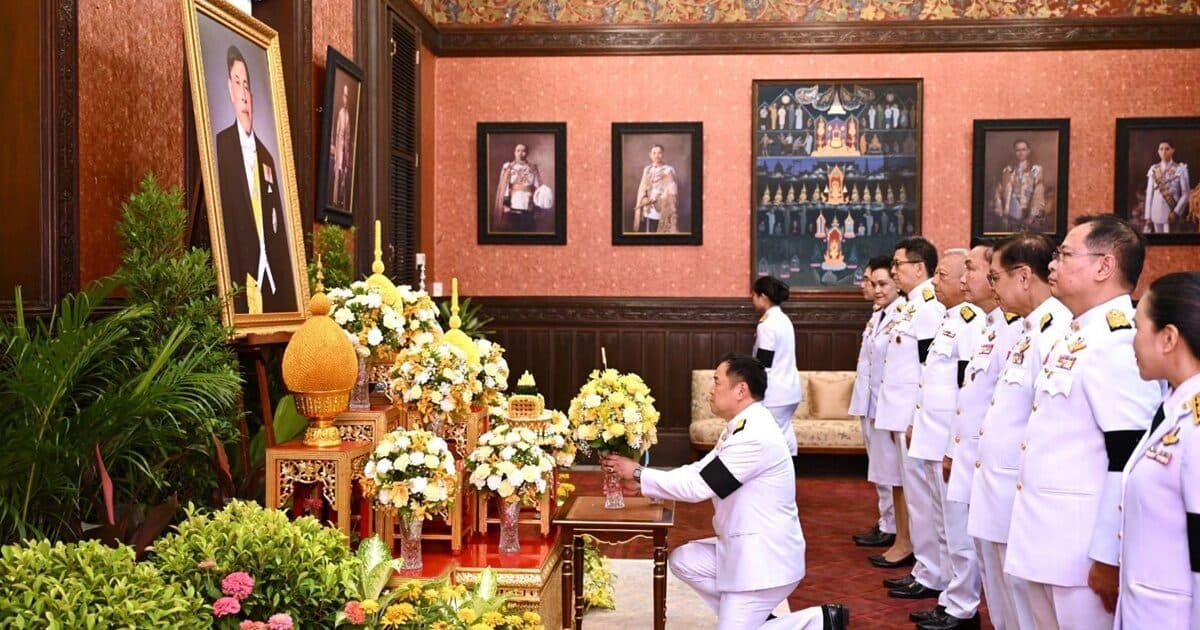นายกฯ-พสกนิกรทุกหมู่เหล่า ร่วมลงนามถวายพระพร ‘ในหลวง’ เนื่องในวันเฉลิมพระชนมพรรษา