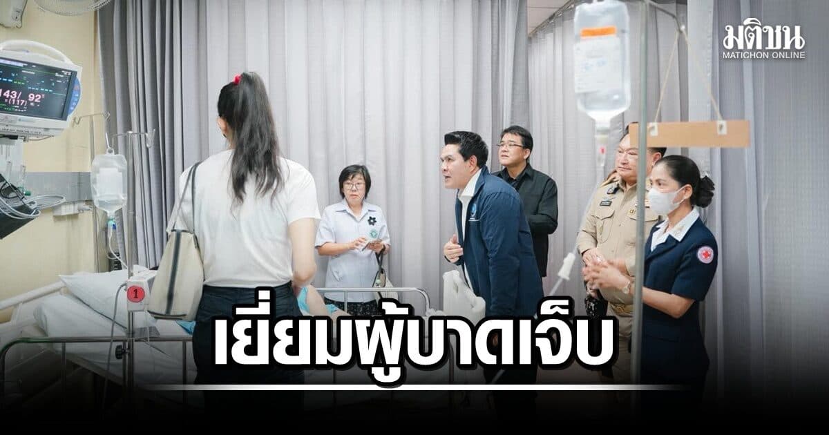 รมว.สุรศักดิ์ เข้าเยี่ยมให้กำลังใจนักท่องเที่ยวชาวต่างชาติ หลังเหตุต้นไม้ใหญ่ล้มข้างวัด