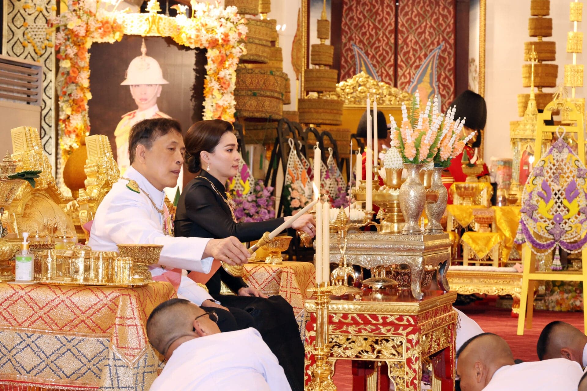 พระราชทานหนังสือที่ระลึก‘องค์ภา’
