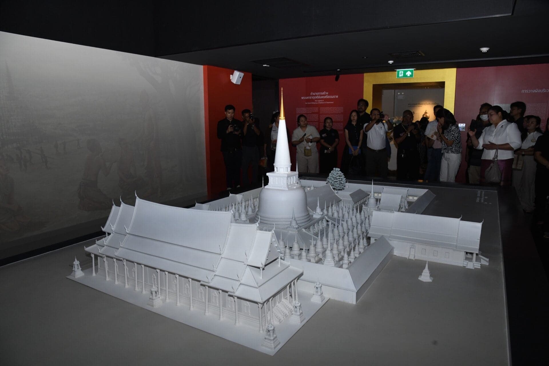 ‘เกิดมาหนึ่งชาติ ต้องได้กราบพระธาตุเมืองนครฯ’ ลุ้นต่อเชียงใหม่มรดกโลก
