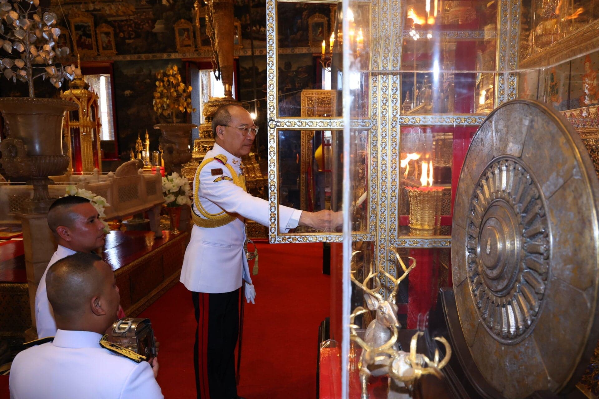 พระองค์เจ้าเฉลิมศึกยุคลทรงบำเพ็ญพระราชกุศลวันอาสาฬหบูชา