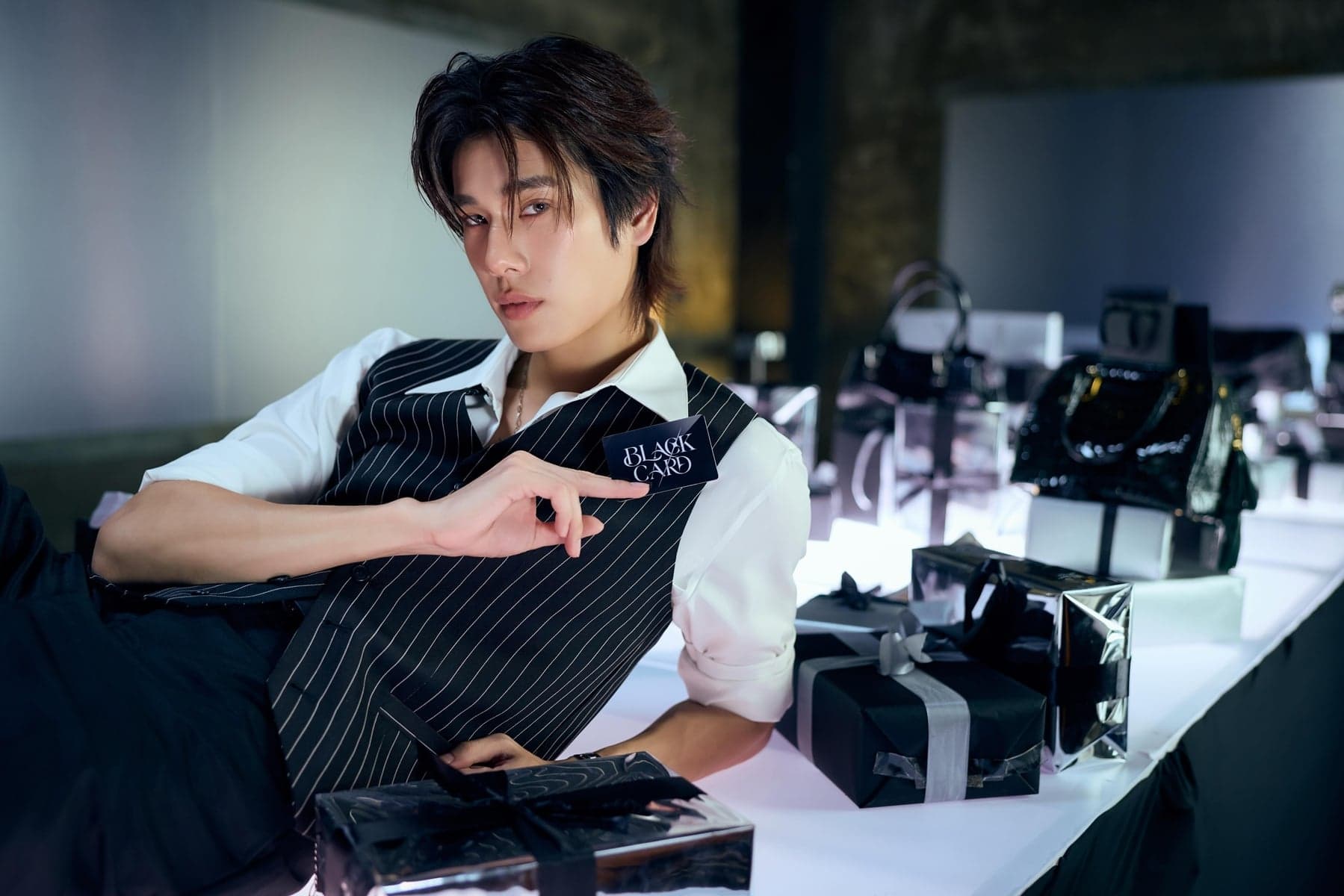‘PHUWIN’ ปล่อยซิงเกิล ‘BLACK CARD’
