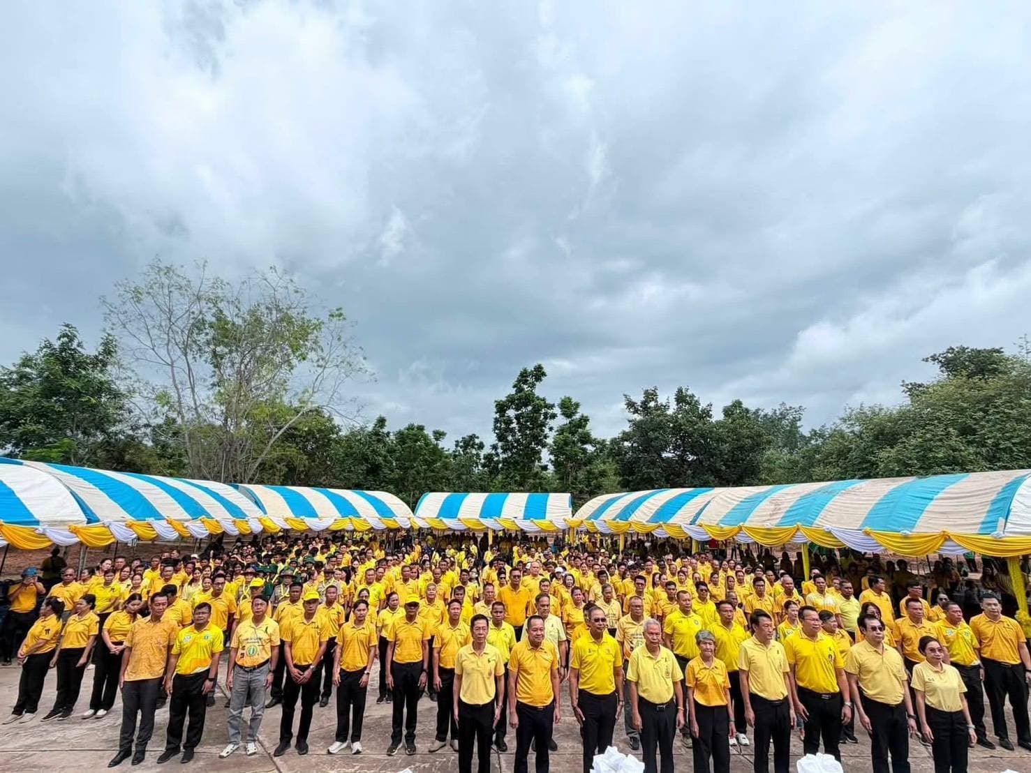“โสภณ” ปลูกป่าเฉลิมพระเกียรติฯในหลวง สร้างแหล่งอาหารชุมชน พัฒนาเป็นแลนด์มาร์ค ท่องเที่ยว และออกกำลังกาย