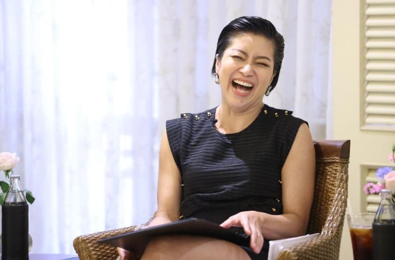 ‘นางแบกเพื่อไทย’ มาแล้ว! เย้ยฝ่ายซ้าย ‘หลอกฟันด้วยความฝัน-อุดมการณ์’