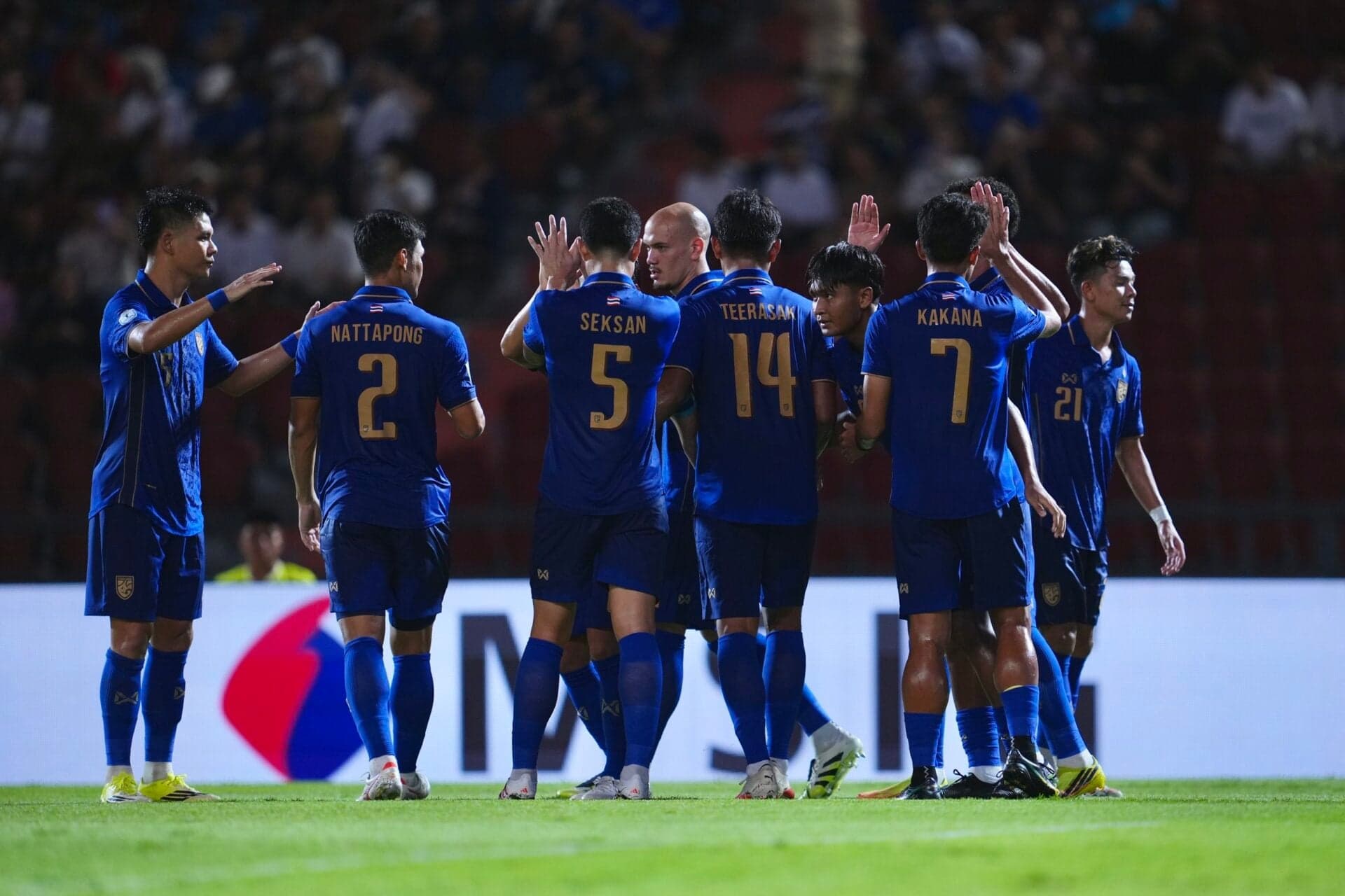 ‘ช้างศึก’ เชือด ‘เสือเหลือง’ 2-0 เก็บ 6 แต้มเต็ม แบ่งกลุ่มบอลอาเซียน