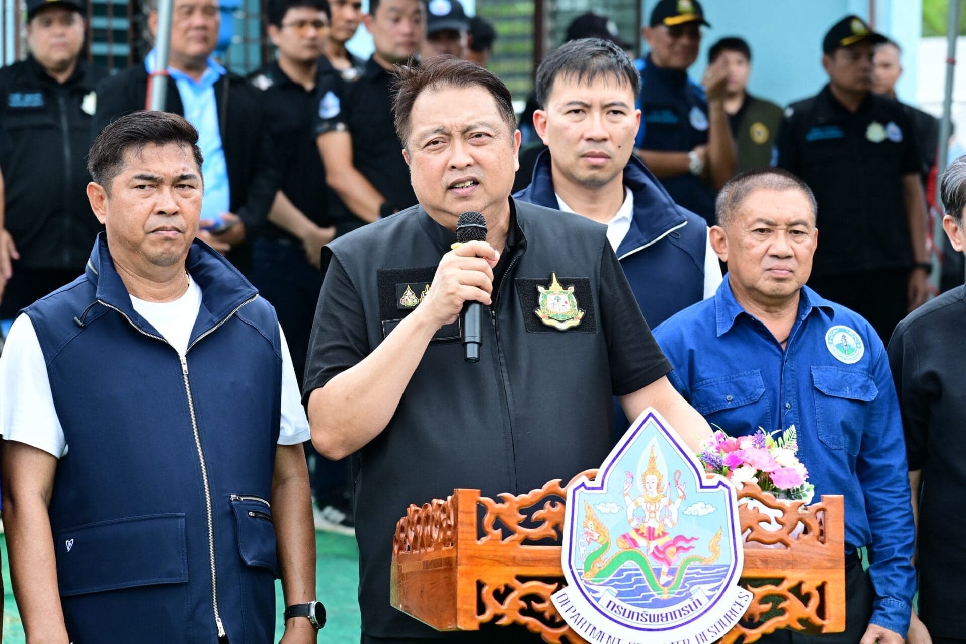 ‘รมว.สุชาติ’ ชู ‘น้ำคือความมั่นคง’ ลุยจันทบุรี เติมน้ำกว่า 2,500 ไร่ แหล่งผลิตทุเรียนส่งออกของไทย พร้อมเติมน้ำให้ช้างป่า