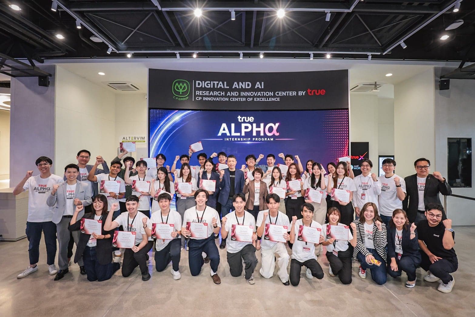 ทรู คอร์ปอเรชั่น จุดพลัง Future Workforce ใน “True Alpha Internship 2026” พลิกโจทย์ธุรกิจ ครีเอทอินโนเวชันด้วย AI พร้อมต่อยอดสู่การใช้งานจริง