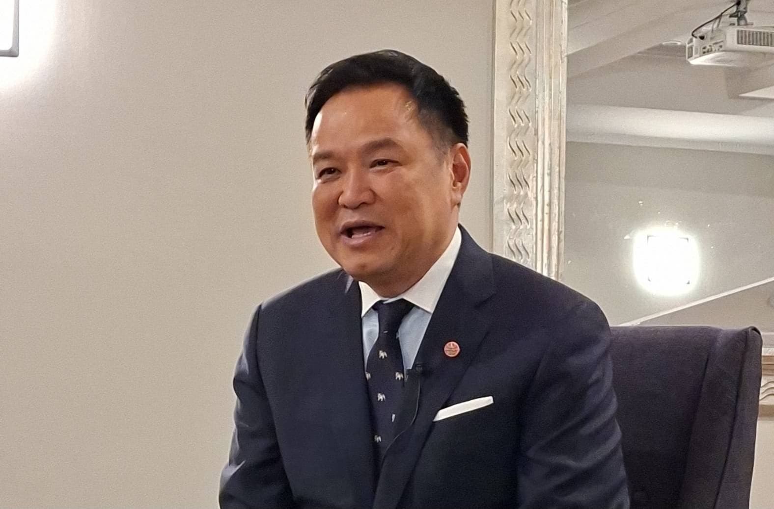 ‘อนุทิน’ สยบลือทุนญี่ปุ่นย้ายฐาน ยันรัฐบาลไม่ทิ้งมิตรเก่า สั่งรื้อเกณฑ์ส่งเสริมรถอีวีใหม่