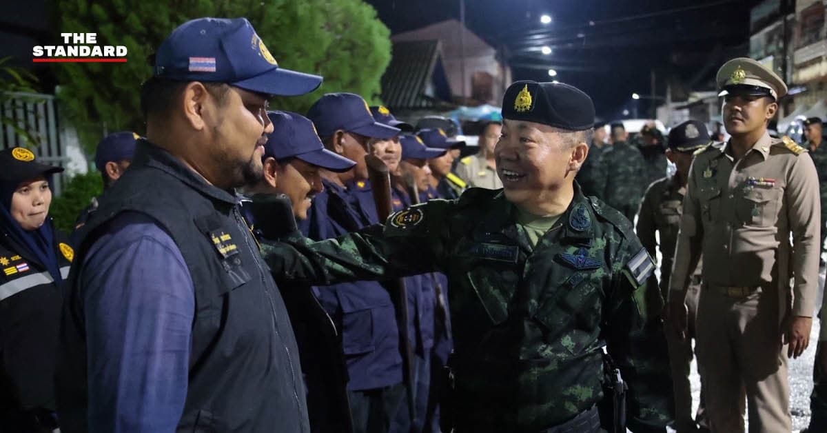 เสธ.ทบ. ตรวจเยี่ยมให้กำลังใจกำลังพลชายแดนใต้ ย้ำไม่ประมาท เดินหน้ารักษาความสงบ-สร้างสันติสุข