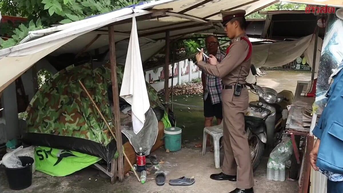 เพื่อนช็อก ถือข้าวมาให้ เซียนพระ เสียชีวิตปริศนาในเต็นท์ เผยชีวิตรันทด ถูกนำมาทิ้ง
