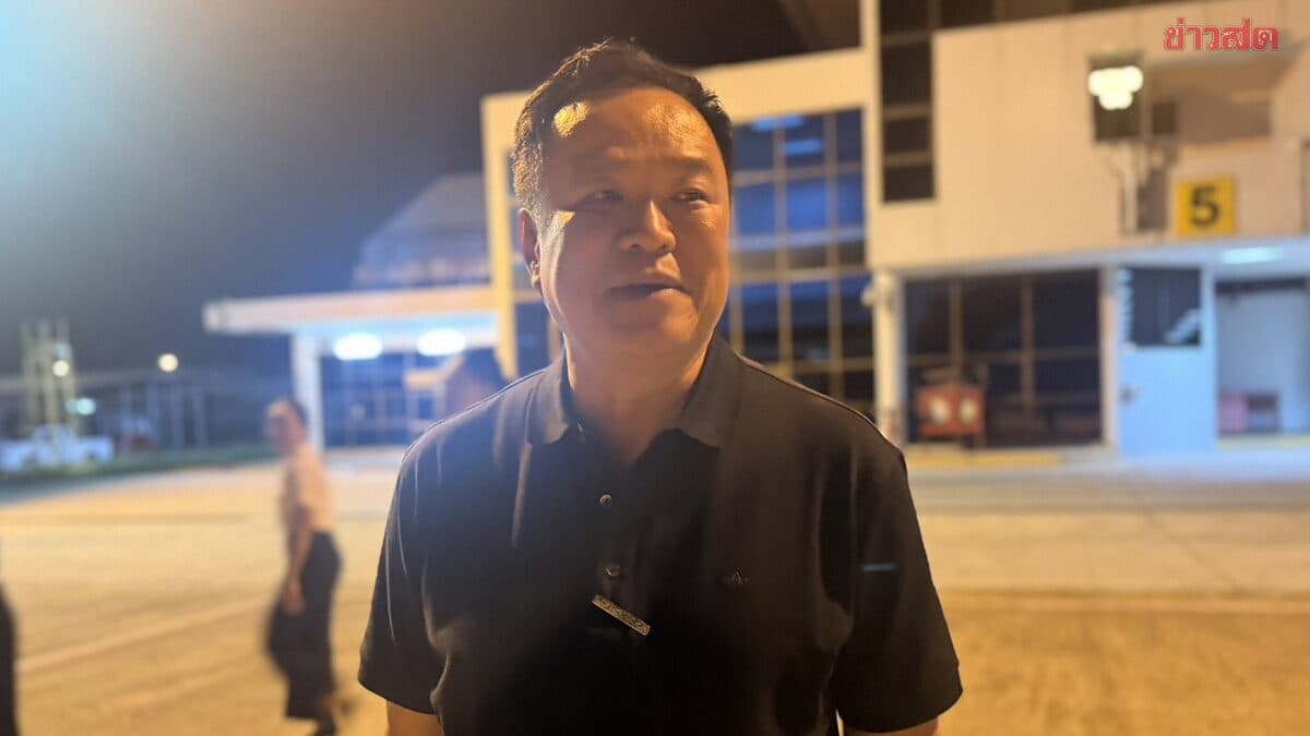 “อนุทิน“ บอกเจอ “ทักษิณ” ต้องกราบตักอยู่แล้ว ไม่ได้คุยอะไรพิเศษ แค่ถามสารทุกข์สุขดิบ