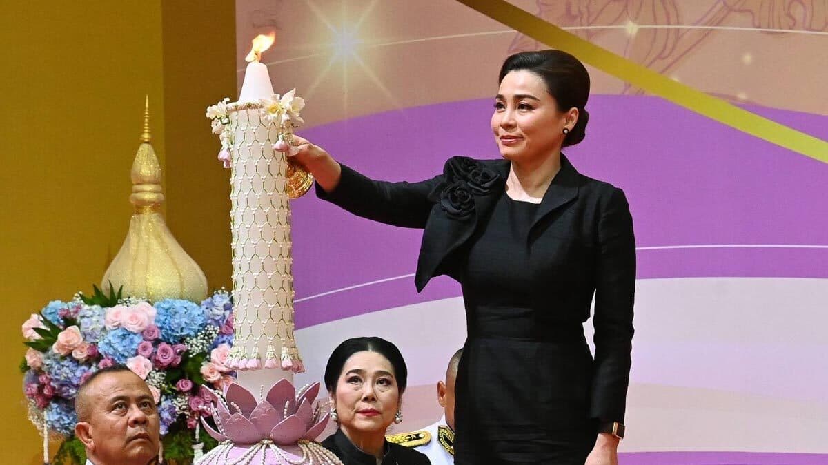 พระราชินี ทรงเปิดงานวันสตรีไทย 2569 ทอดพระเนตรนิทรรศการเฉลิมพระเกียรติ