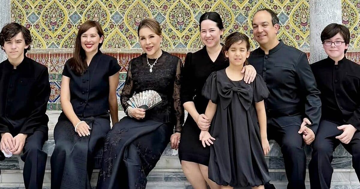 สุดอบอุ่น ทูลกระหม่อมฯ ทรงบำเพ็ญพระกุศลวันเกิด ‘คุณพุ่ม’ พร้อมท่านผู้หญิงพลอยไพลิน-ท่านผู้หญิงสิริกิติยา